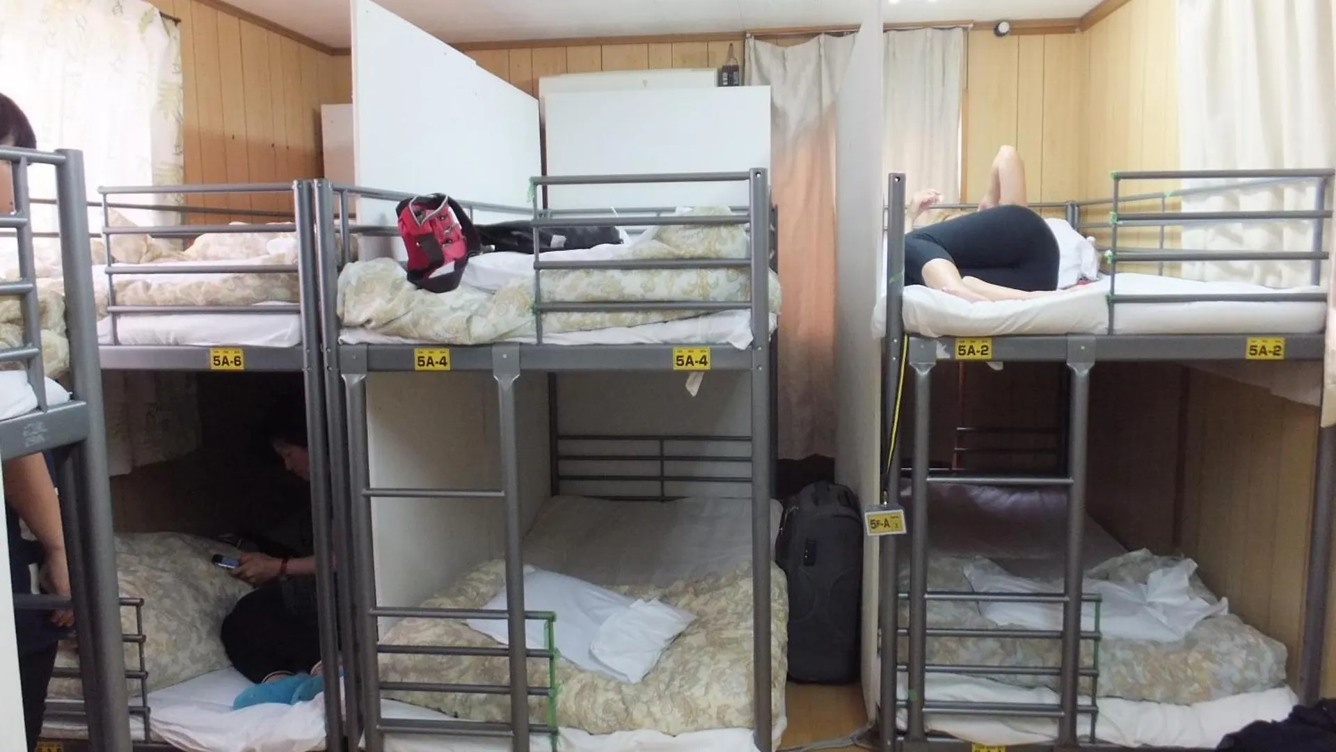 Sakura Guest House Dotonbori - Male And Female Ok Osaka